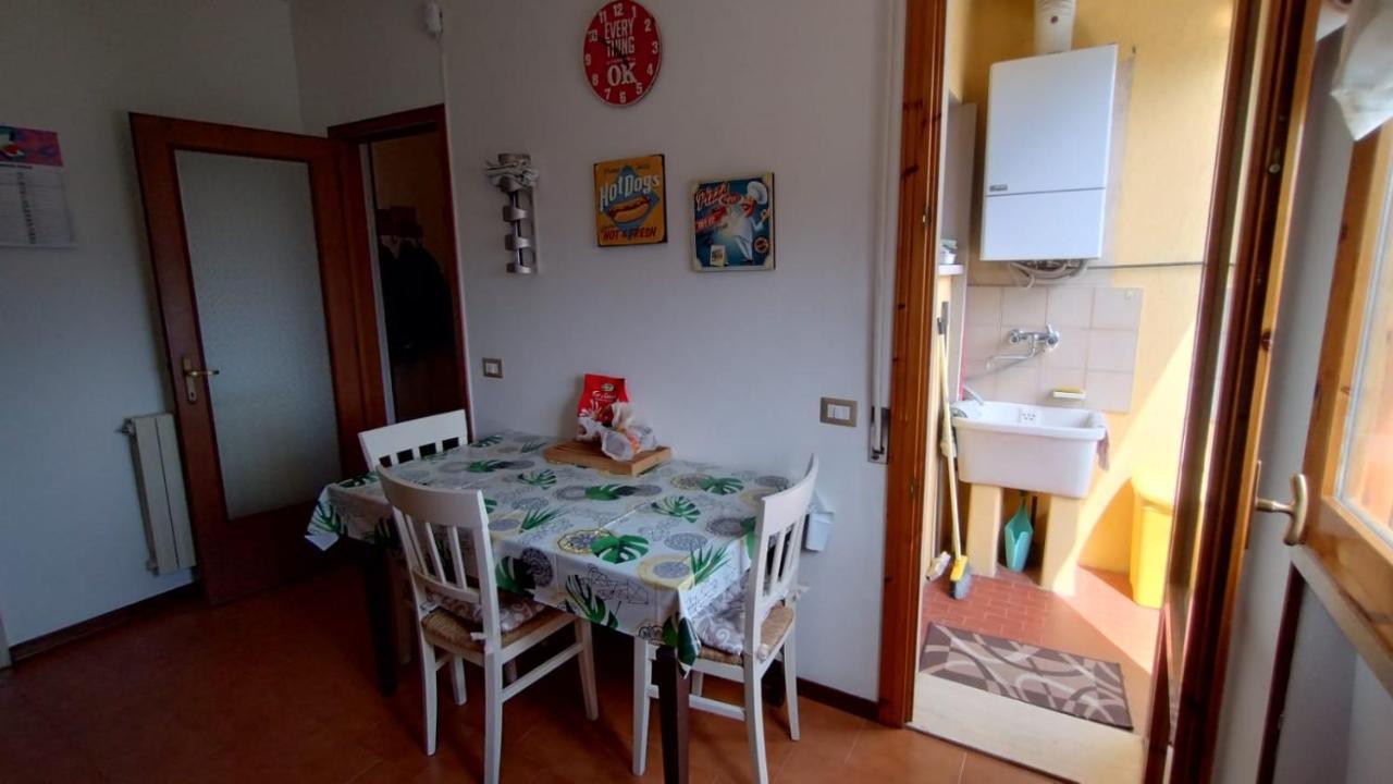La Casa Dei Viaggiatori - Viareggio - Posto Auto Gratuito Apartment Luaran gambar